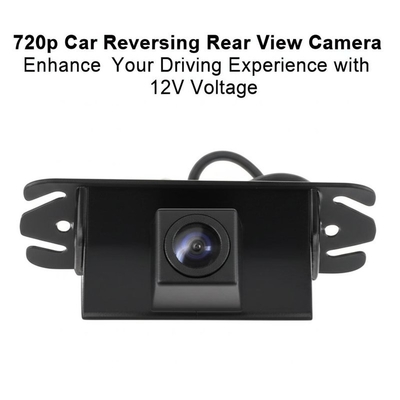 720p カー リバース リアビュー カメラ 12V の電圧で運転体験を向上させる